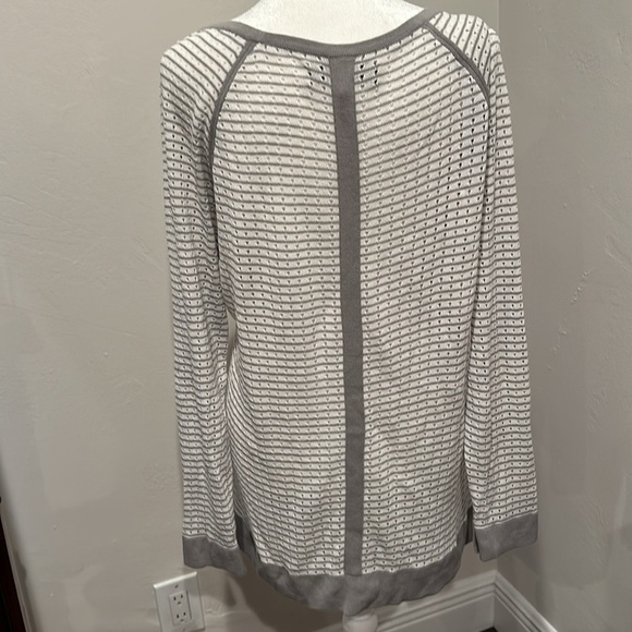 Rag and Bone sweater - Picture 2 of 5